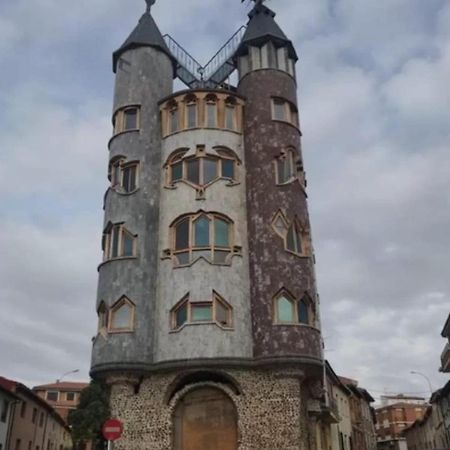 Una Ciudad Por Descubrir Valencia de Don Juan Bagian luar foto